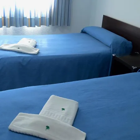 Aparthotel Torre Trebol 2*