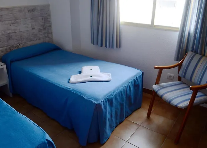 Torre Trébol Apartahotel Benidorm