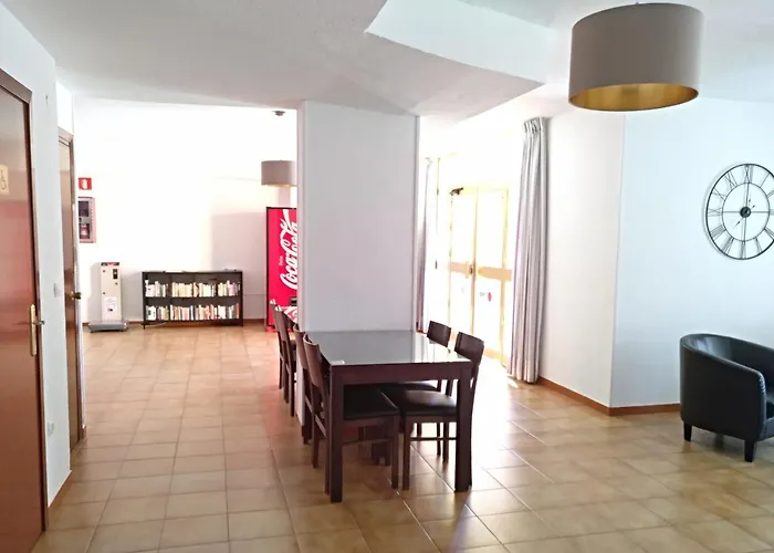 Torre Trébol Apartahotel