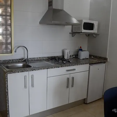Torre Trebol מלון דירות בנידורם